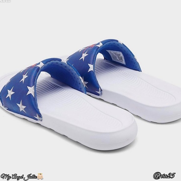 WOMEN'S NIKE VICTORI ONE PRINT SLIDE SANDALS Colors: Red Jeu Royal Size: 6 and 7 - Picture 4 of 7